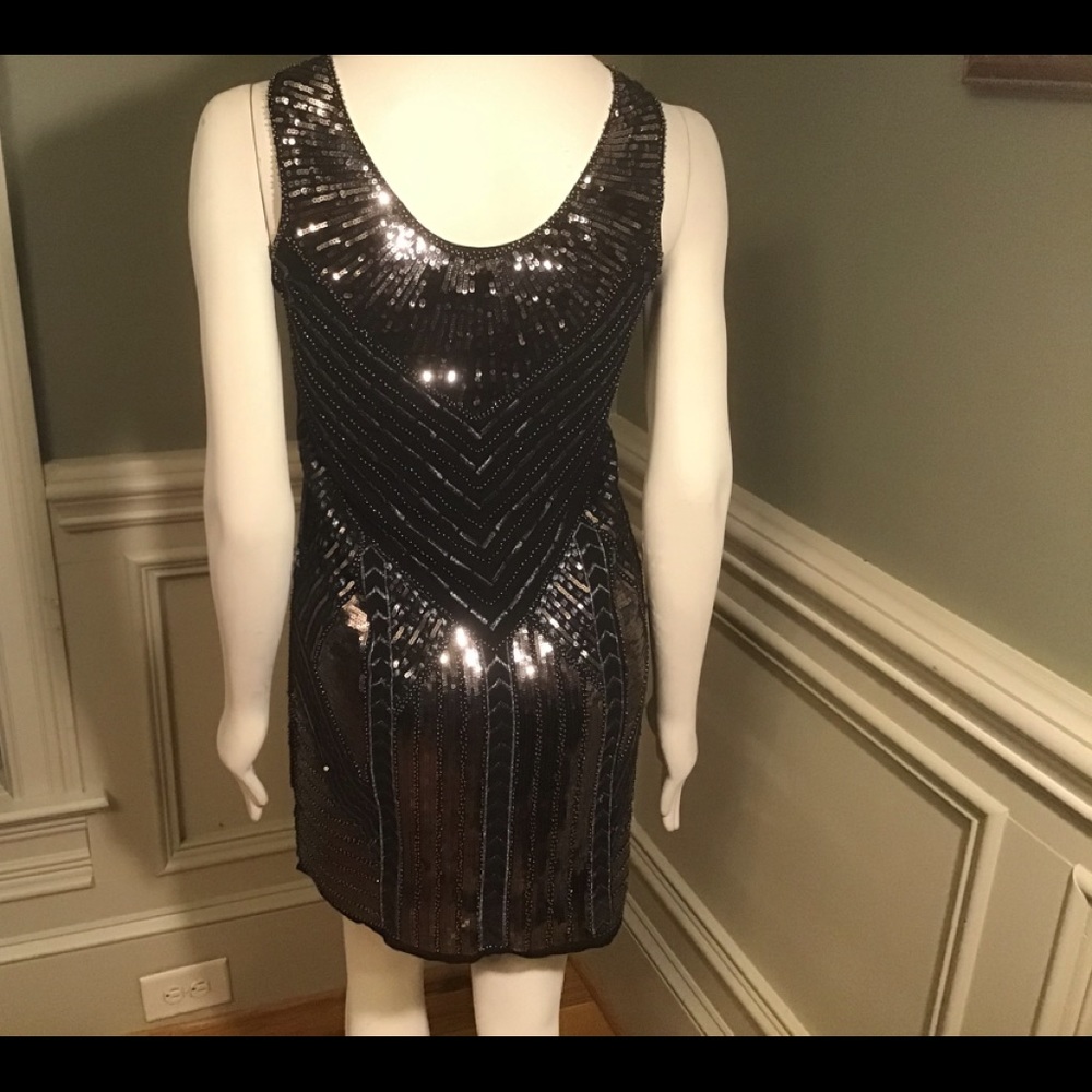 Black sequin cocktail dress, size 0 - Picture 3 of 9